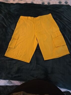 TRUE ROCK Men's Yellow Cargo Shorts with Side Pockets